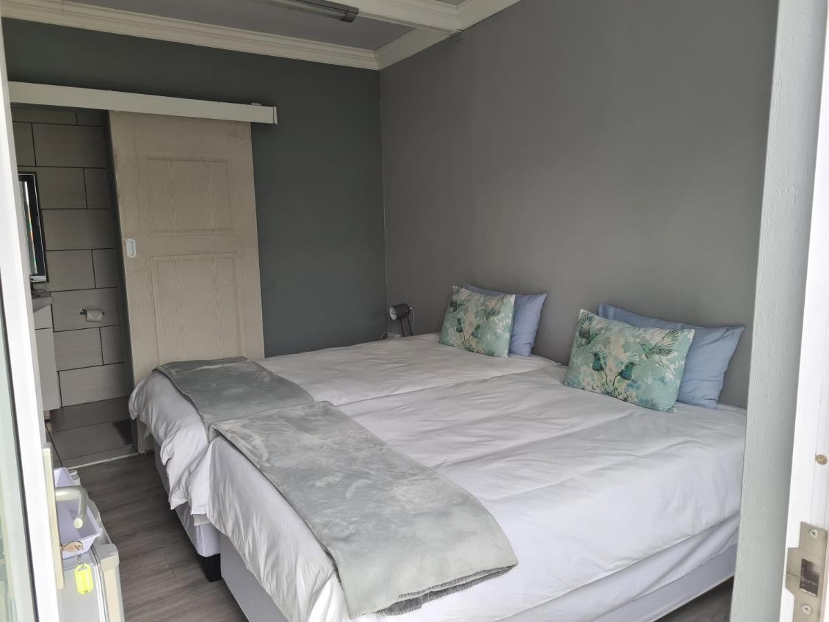 קרונסטד Berry Lane Guesthouse מראה חיצוני תמונה