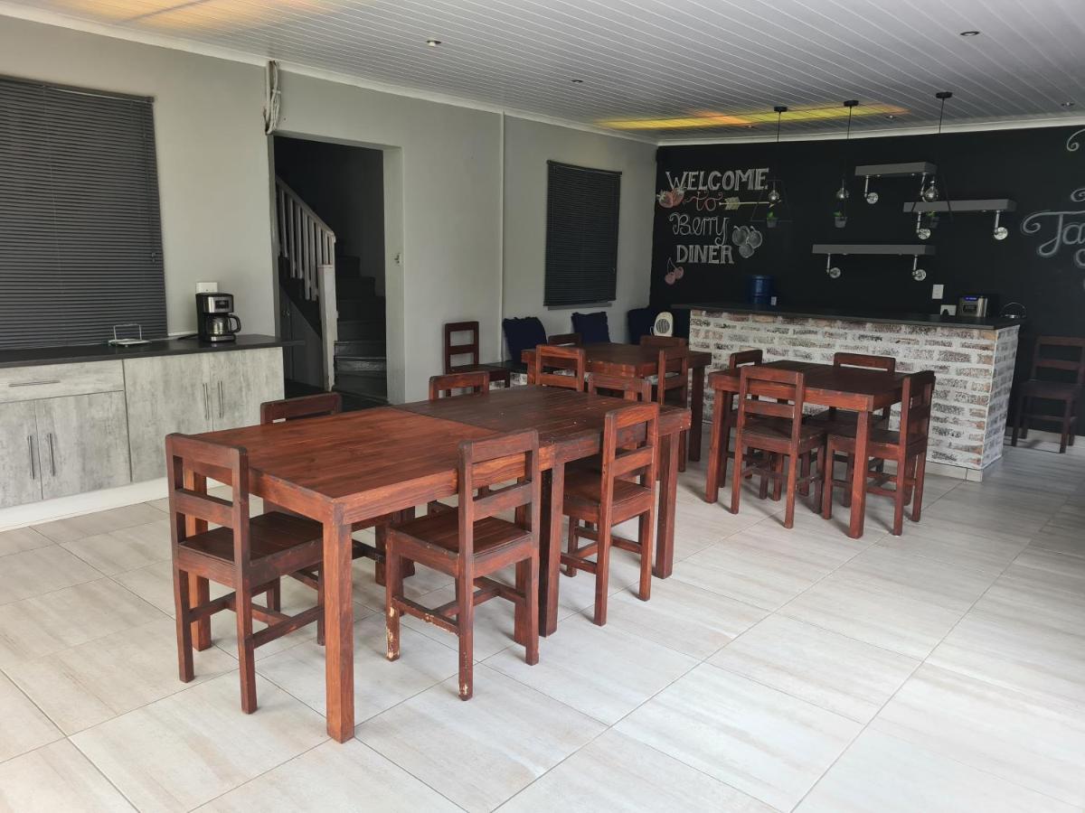 קרונסטד Berry Lane Guesthouse מראה חיצוני תמונה