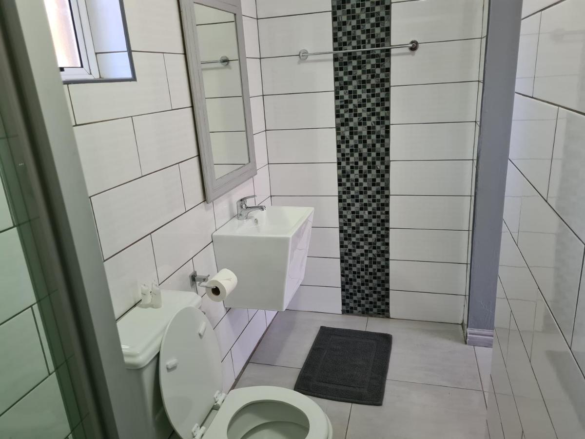 קרונסטד Berry Lane Guesthouse מראה חיצוני תמונה