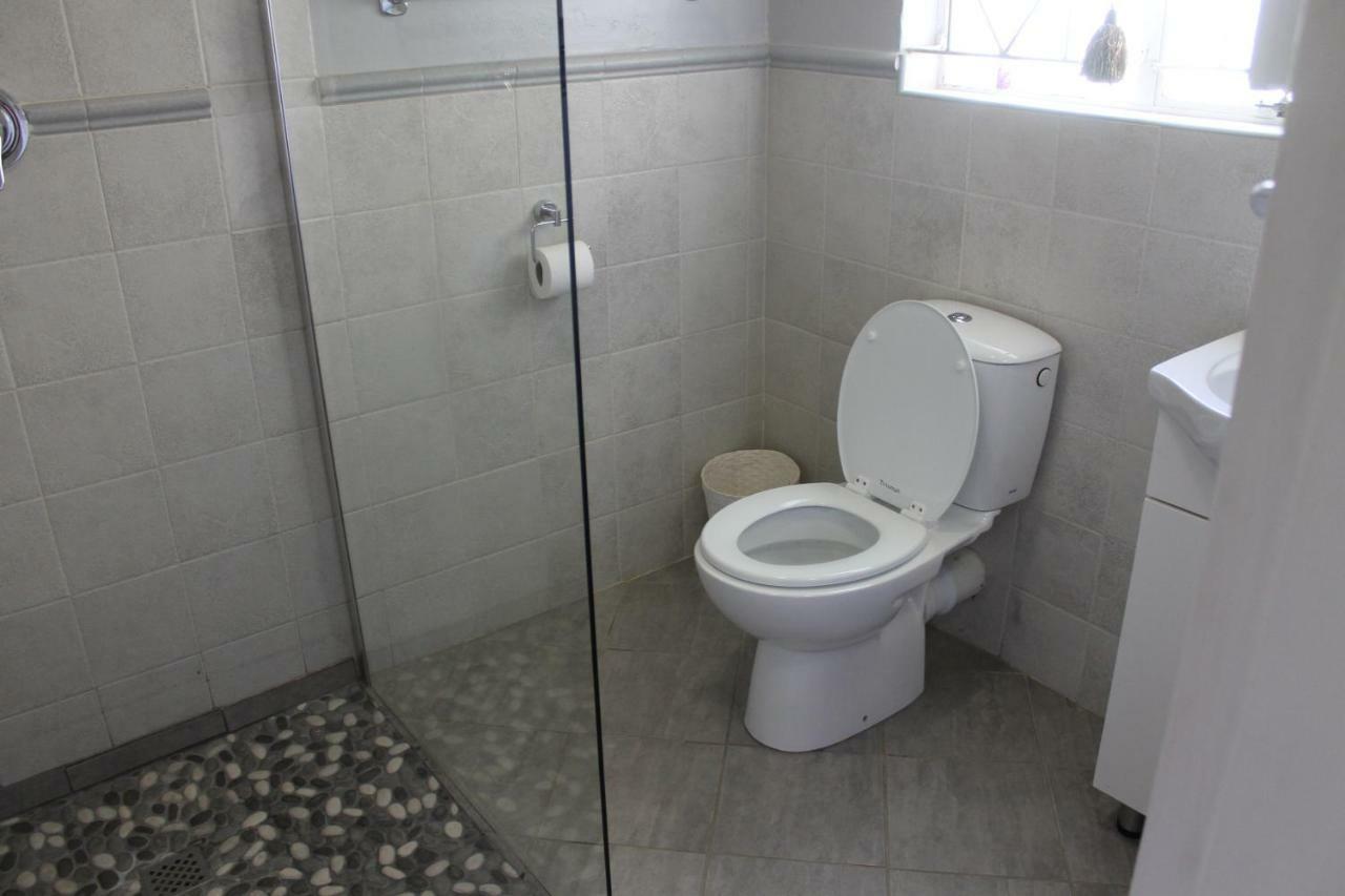 קרונסטד Berry Lane Guesthouse מראה חיצוני תמונה