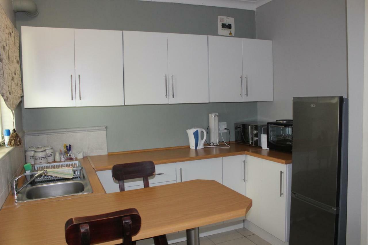 קרונסטד Berry Lane Guesthouse מראה חיצוני תמונה