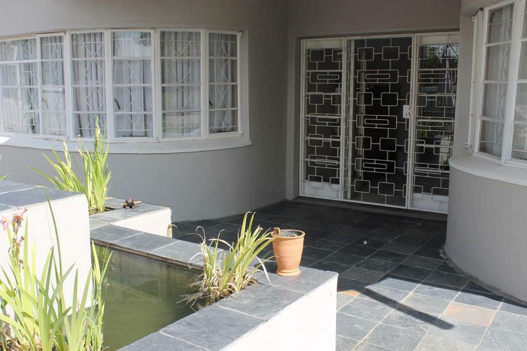 קרונסטד Berry Lane Guesthouse מראה חיצוני תמונה